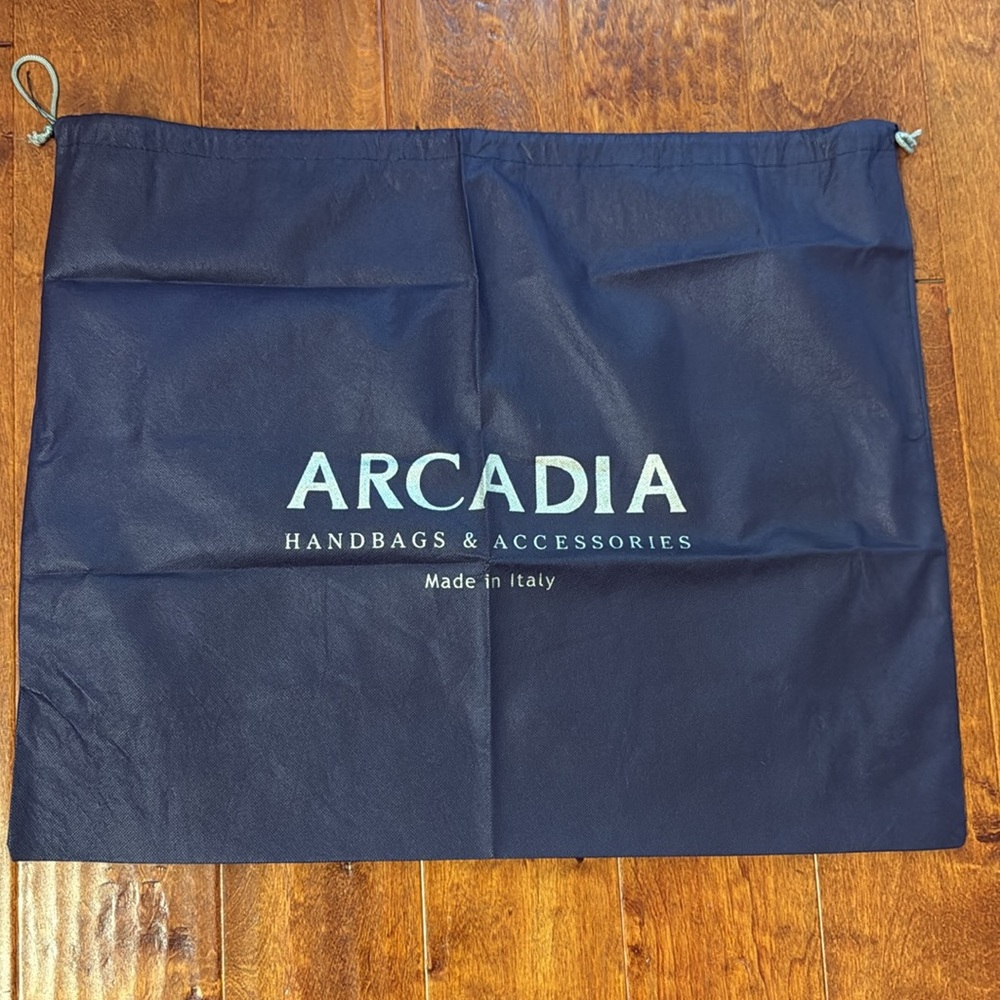 Arcadia Patent Bag - Picture 3 of 10
